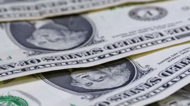 Dolarů, americký bankovky hodnotě 1 dolaru je otočit — Stock video