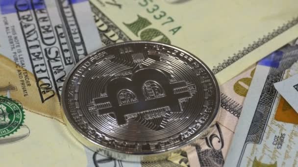 Moneta Bitcoin d'argento, BTC e cambiali di dollari stanno ruotando — Video Stock