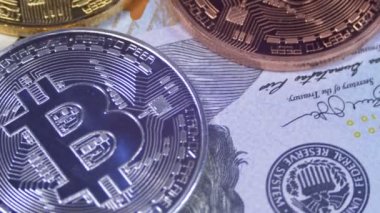 Farklı Kripto Para Birimi Litecoin, Ethereum, Dash Coins ve Dolarlar Dolarları Dönüyor