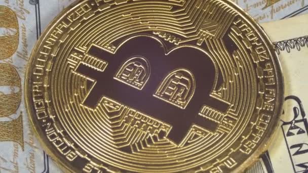 Bitcoin 금화 Cryptocurrency, Btc 회전 배경에 우리와 함께 달러 — 비디오