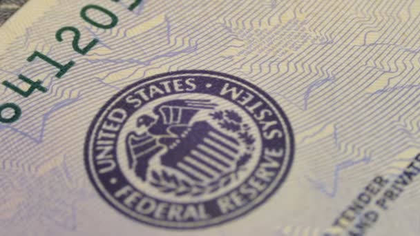 En del av de 100 amerikanska dollarsedlar, Visa på utskrift typ av Förenta staterna, Federal Reserve System — Stockvideo