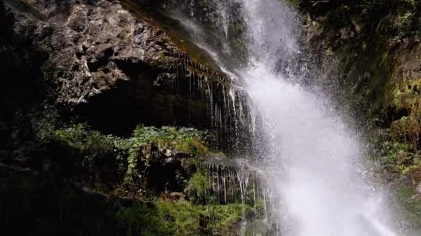 Makhuntseti Waterfall in Autumn. Falling Water Hitting on the Rocks. Slow Motion. — Stock Video