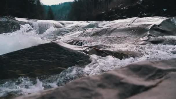 Mountain Creek and Stone Rapids with Snow. Rapid Flow of Water. Winter Waterfall. Slow Motion — 비디오