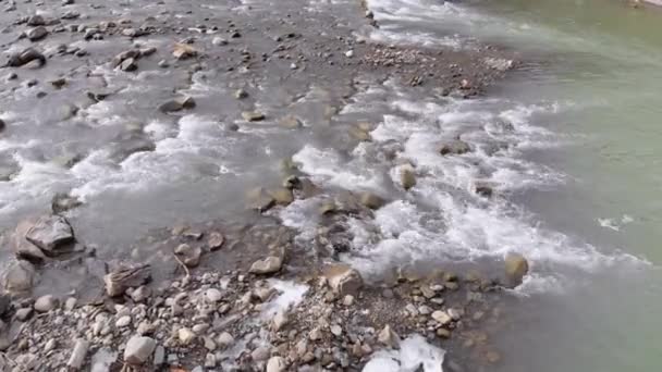 Flying over Wild Mountain River Flowing with Stone Boulders and Rapids — Stok video