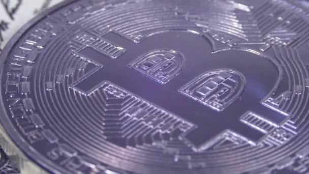 Silver Bitcoin Coin Cryptocurrency, BTC Rotate on Background with US Dollars — Stok Video