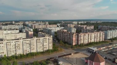 Doğa 'daki Çok Katlı Renkli Binalarla Oturan Bloklardaki Hava Panoraması