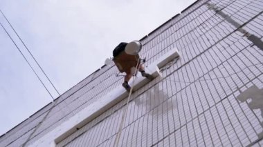 Stil köpük kullanarak Eski Yüksek Binaların Endüstriyel Tırmanma İzolasyonu