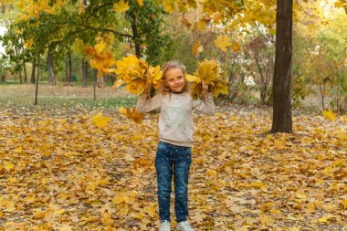 Çocuk sonbahar Park