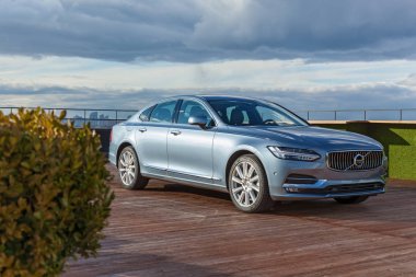 Volvo S90 içinde Ukrayna'resmi temsilciliği
