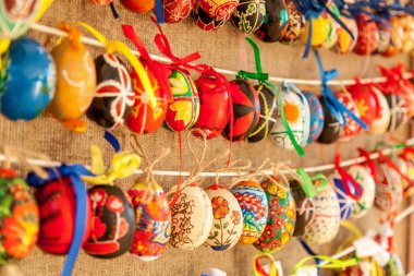  boyalı Paskalya yumurtaları 