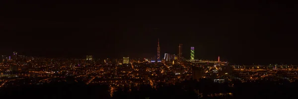 全景夜晚的城市巴统，格鲁吉亚阿扎尔 — 图库照片