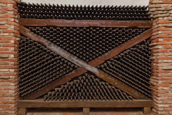 Gürcistan'da eski şarap tonoz vardır