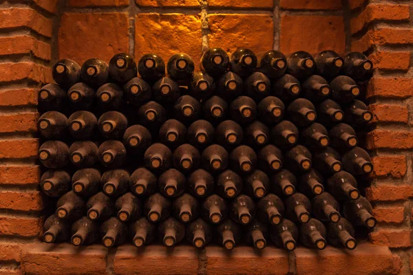 Gürcistan'da eski şarap tonoz vardır