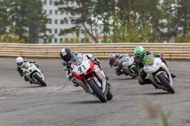 yarışmalar yüzük motosiklet