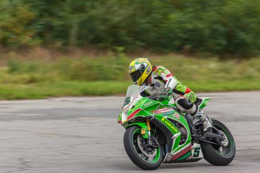 yarışmalar yüzük motosiklet