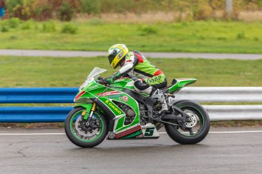 yarışmalar yüzük motosiklet