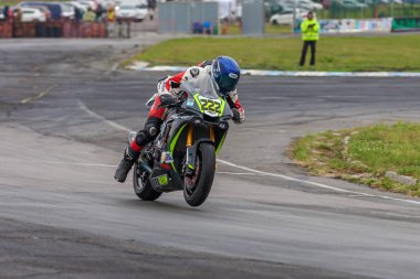 yarışmalar yüzük motosiklet