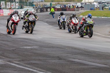 yarışmalar yüzük motosiklet