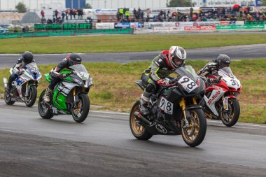 yarışmalar yüzük motosiklet