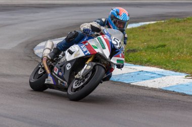 yarışmalar yüzük motosiklet