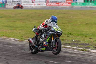 yarışmalar yüzük motosiklet