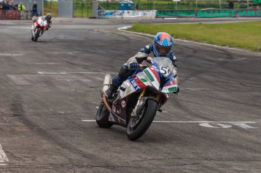 yarışmalar yüzük motosiklet