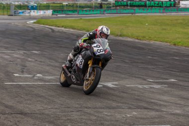 yarışmalar yüzük motosiklet