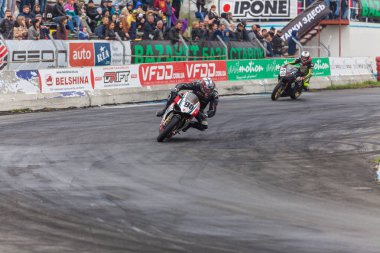 yarışmalar yüzük motosiklet