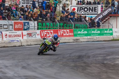 yarışmalar yüzük motosiklet