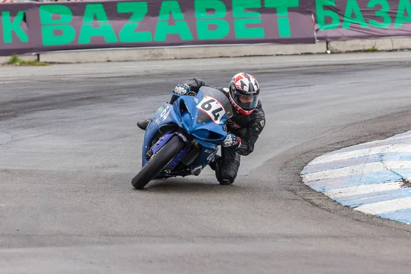 yarışmalar yüzük motosiklet