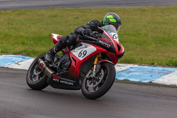 Competiciones en carreras de motos anillo — Foto de Stock