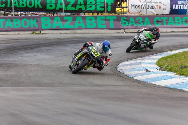 yarışmalar yüzük motosiklet