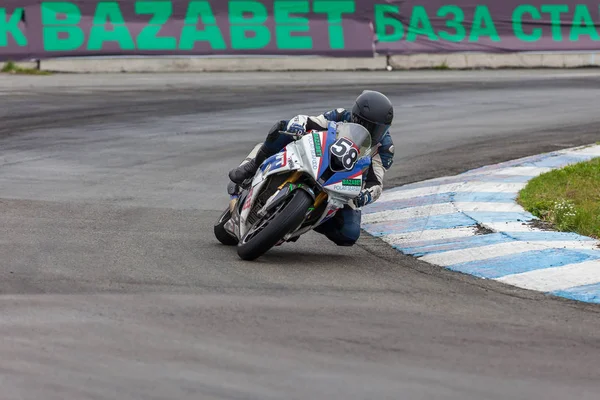 yarışmalar yüzük motosiklet