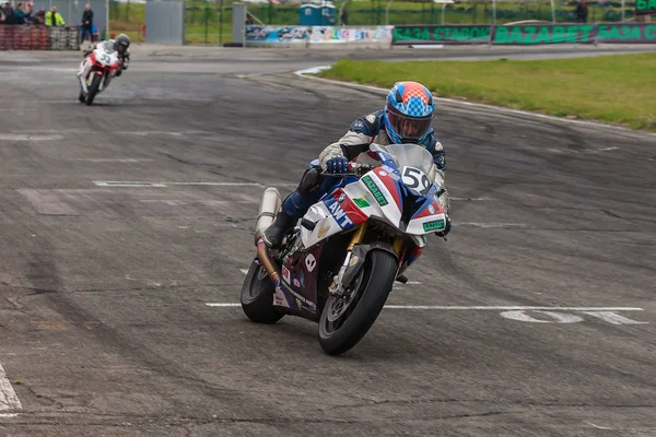 yarışmalar yüzük motosiklet