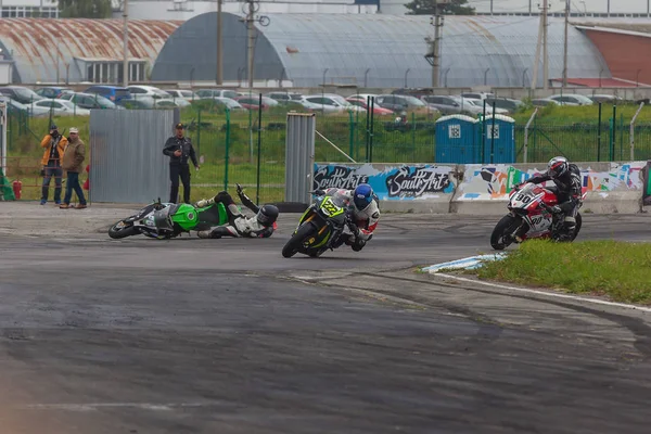 yarışmalar yüzük motosiklet