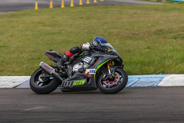 Competições em corridas de moto anel — Fotografia de Stock