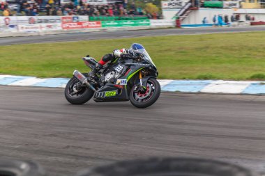 yarışmalar yüzük motosiklet