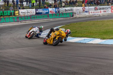 yarışmalar yüzük motosiklet