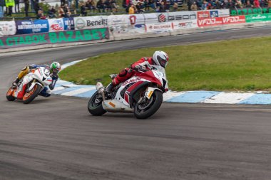 yarışmalar yüzük motosiklet