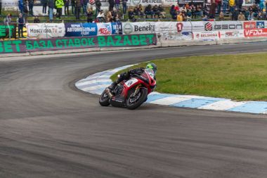 yarışmalar yüzük motosiklet