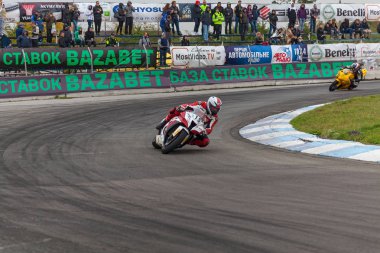 yarışmalar yüzük motosiklet