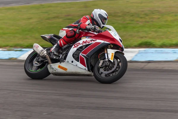 Competiciones en carreras de motos anillo — Foto de Stock