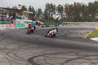 yarışmalar yüzük motosiklet