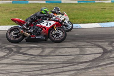 yarışmalar yüzük motosiklet