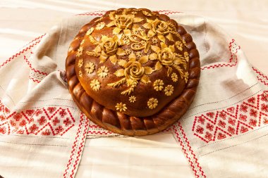 Ekmek nakış.