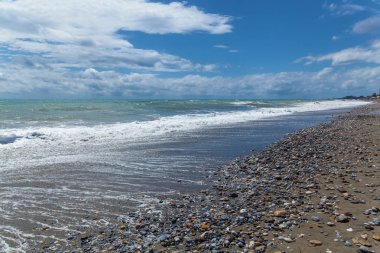 Alanya'da çakıl plajı.