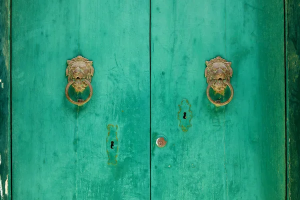 Textura de portas de madeira em Malta — Fotografia de Stock