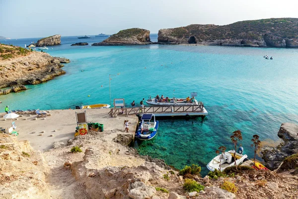 Pure Crystal Water i Blue Lagoon på Malta — Stockfoto