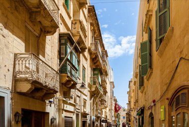 Malta mimarisi, bir evin cephesi
