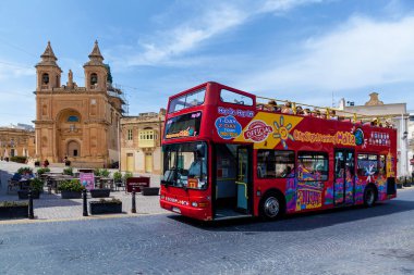 sightseeing tours in Malta clipart